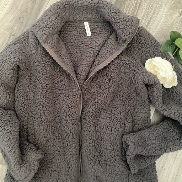 NWT Women Fleece Teddy Gray Sweater Size X-Large - Picture 6 of 8